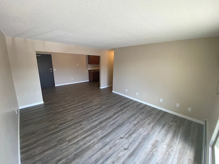 Beverly Apartments in Anoka — Photo 38