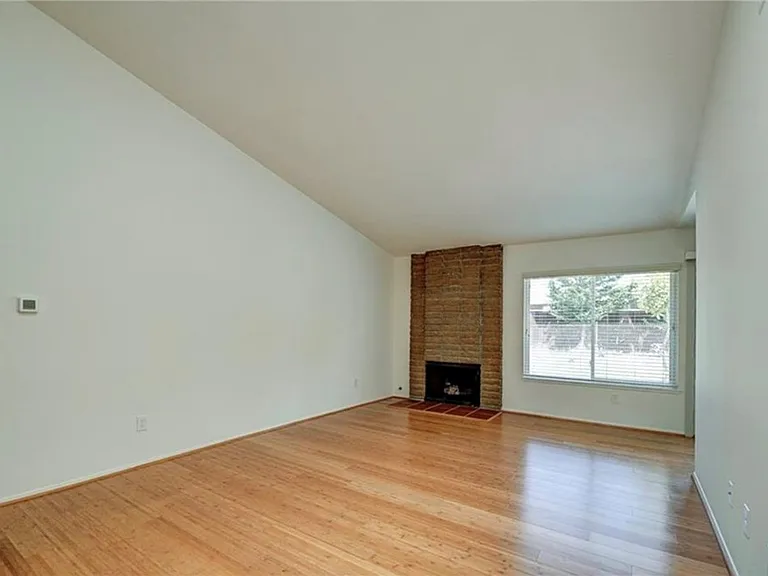 5411 Glenstone Dr — Photo 3