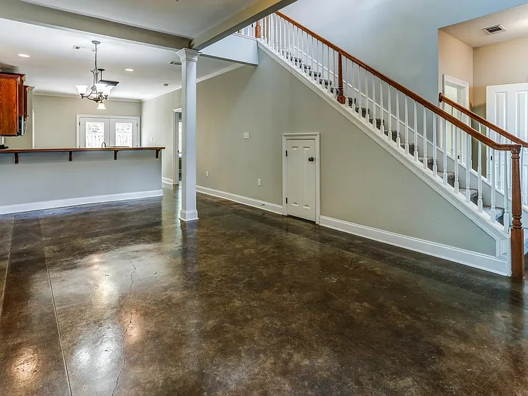 12367B Village Dr — Photo 2