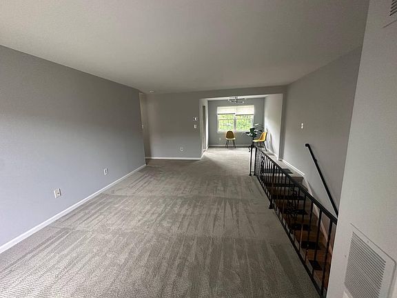 5th image of 800 Old Springfield Ave APT 16