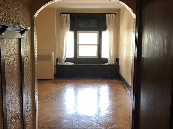 2nd image of 32 73rd St Floor 1