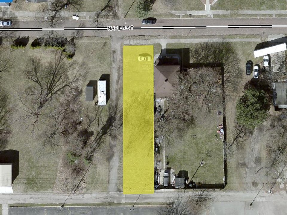 1st image of 1018 Napier St