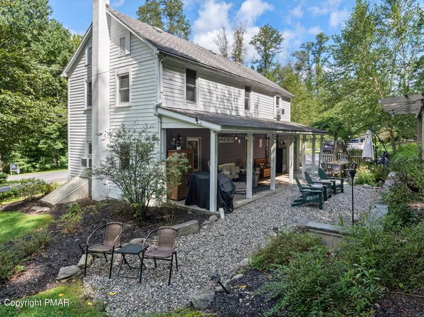849 Hollow Rd, East Stroudsburg, PA 18301