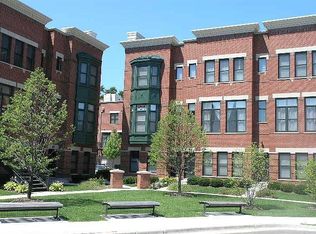 255 W Wood St #62B, Palatine, IL 60067