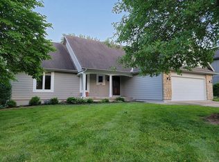 1619 NE Oak Tree Dr, Lees Summit, MO 64086