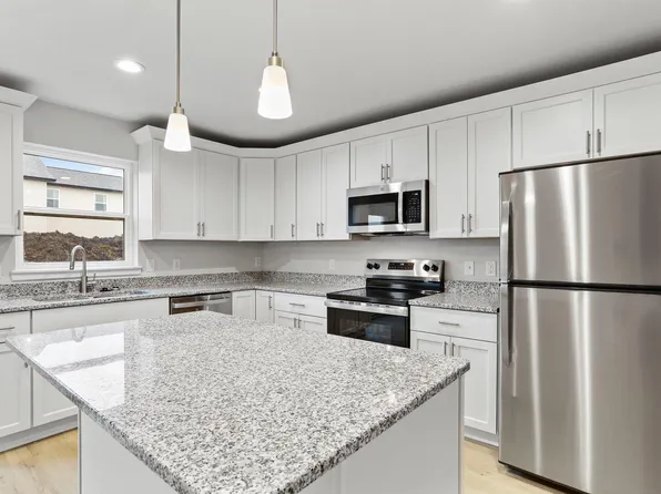 341 Lilac Lane, Stoughton, WI 53589