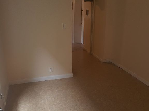 4th image of 312 E 106th St APT A