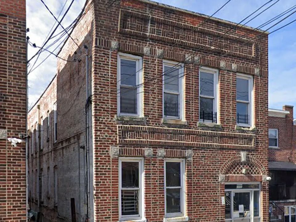 1st image of 3015 Matthews Ave