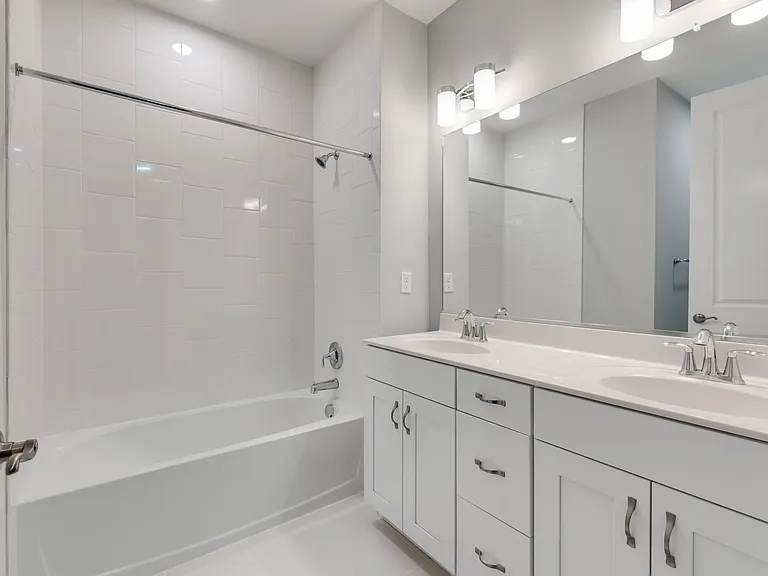 392 Armitage Walk #A — Photo 24