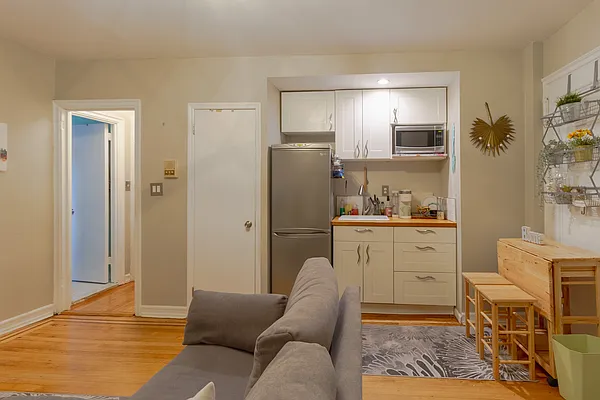Rented by Compass | media 3