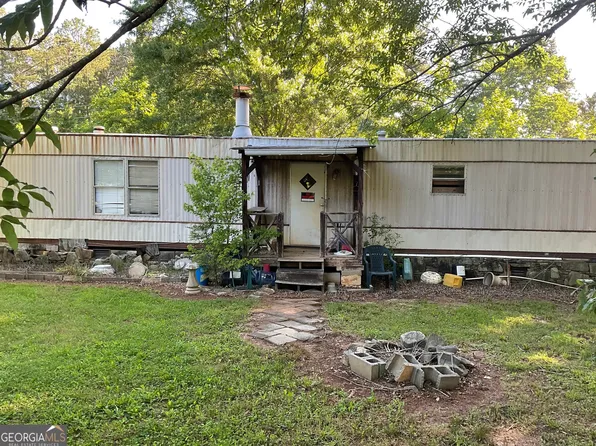 1822 Fischer Rd, Sharpsburg, GA 30277