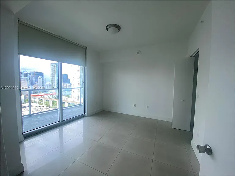 185 SW 7th St #2603 — Photo 22