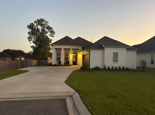 39275 Canopy Ct, Gonzales, LA 70737