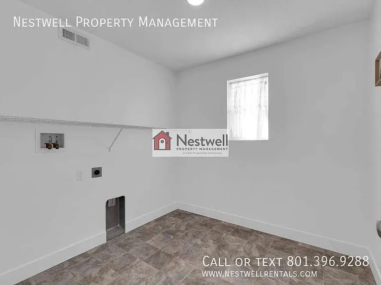 563 E Alma Mater Ave — Photo 12