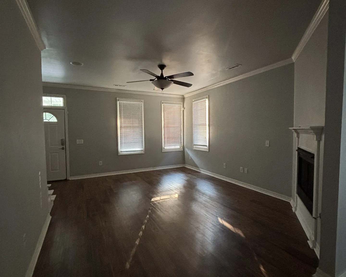 3 bed, 2.5 bath, 1440 sqft, $1,875 — Photo 4