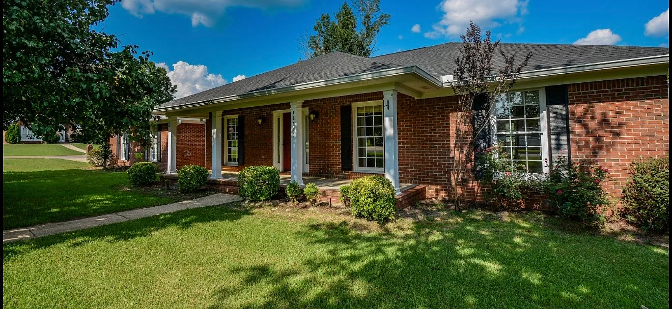4 bed, 2.5 bath, 2180 sqft, $2,100 — Photo 1
