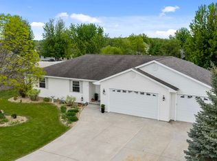 1132 Aster Ln, Winneconne, WI 54986