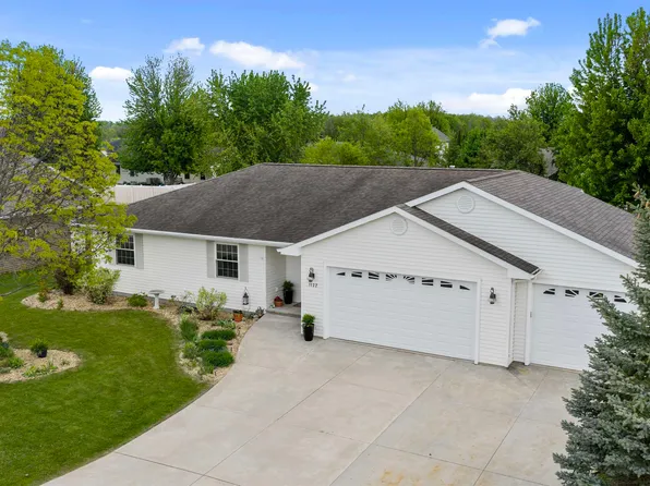 1132 Aster Ln, Winneconne, WI 54986