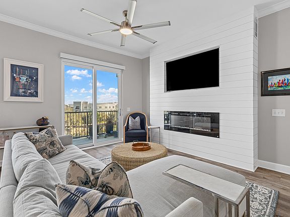 5th image of 145 Pier View St Unit 403