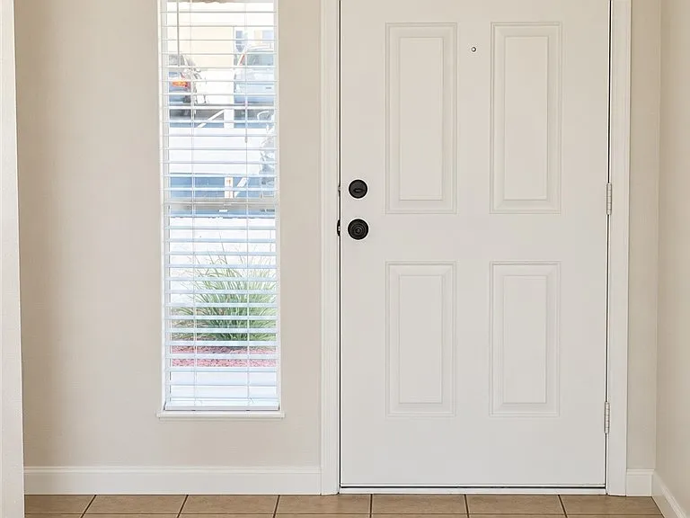 300 Pine Haven St #104 — Photo 4