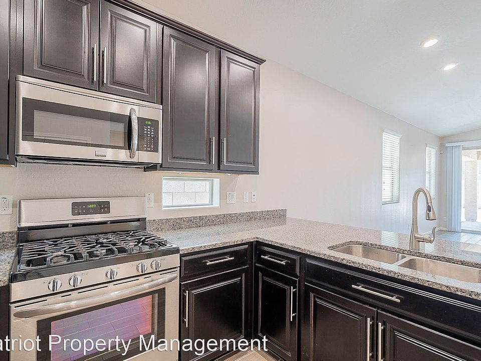 1st image of 1739 W Lacewood Pl