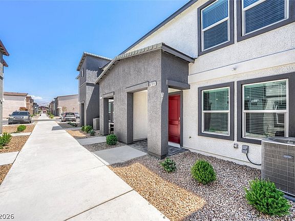 2nd image of 6109 Hibiscus Garden St