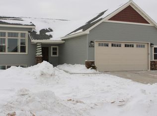 2205 5th Ave NE, Watford City, ND 58854