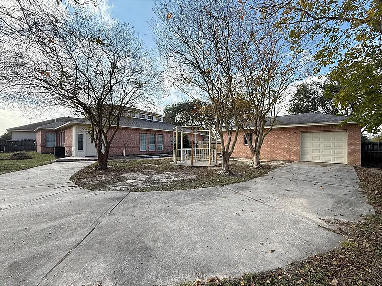 11346 Old Telegraph Rd — Photo 20