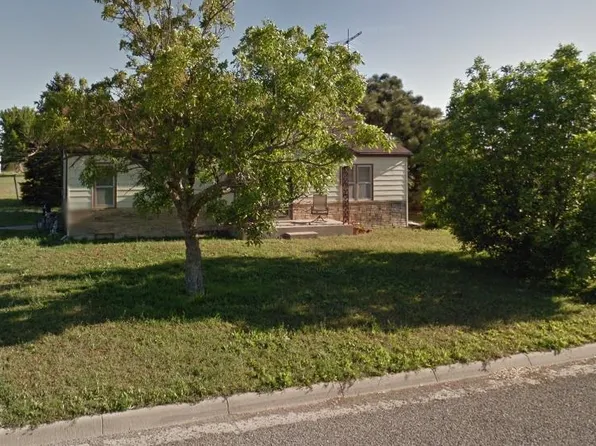 308 E Ash St, Minneola, KS 67865