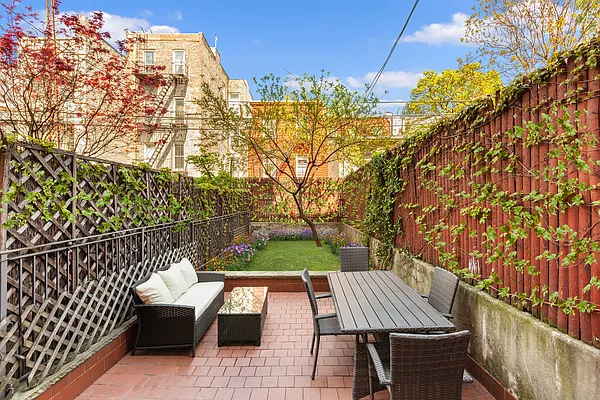 Sold by Corcoran | media 2