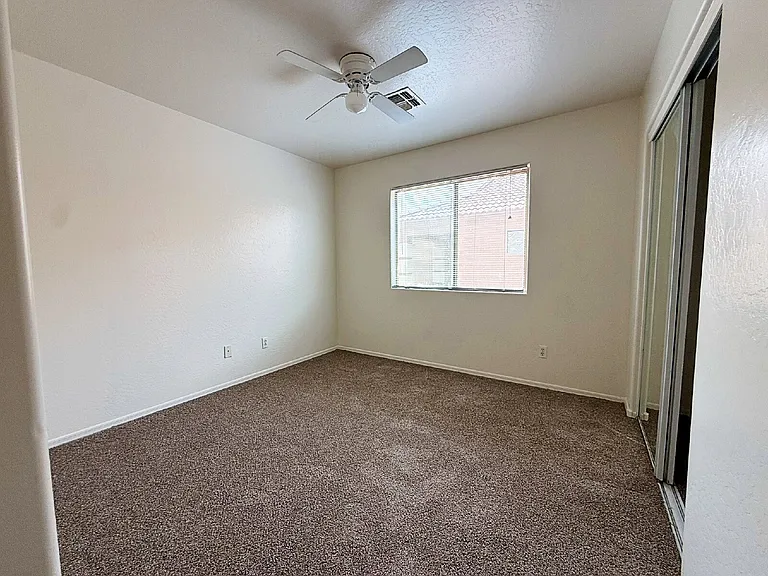 8062 W North Ln #109THDR — Photo 25