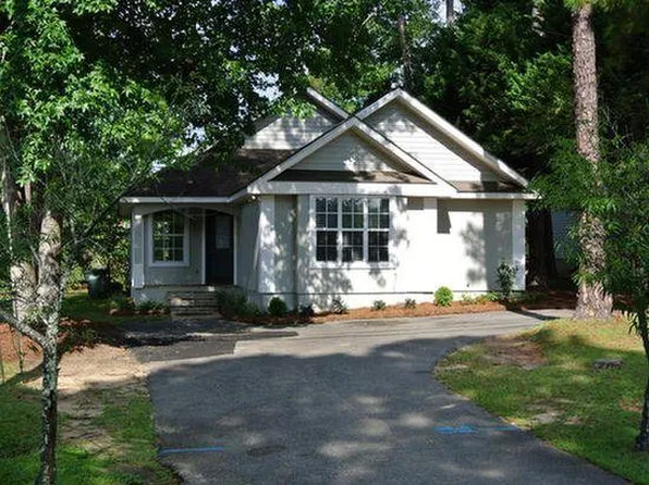 250 Tall Timbers Rd, Thomasville, GA 31757