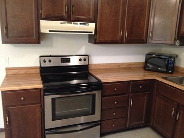 2nd image of 345 Dees St