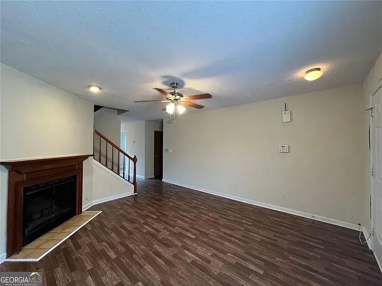 1183 Red Oak Cv — Photo 3