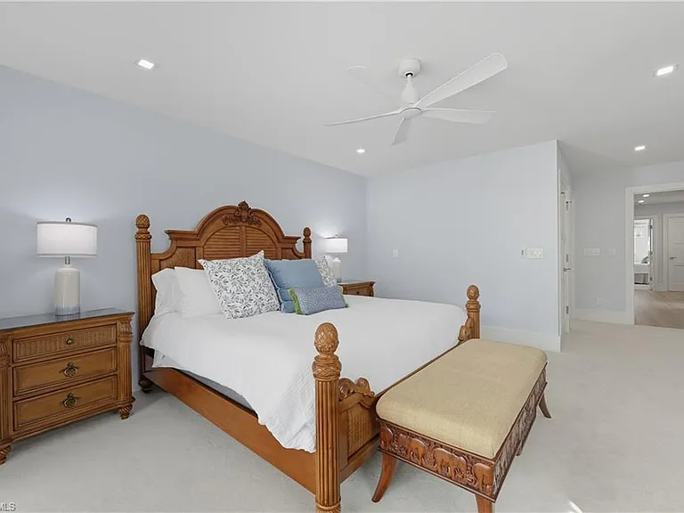 360 Carlton Pl #11 — Photo 21