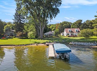 15666 Connelly Ave, Spring Lake, MI 49456