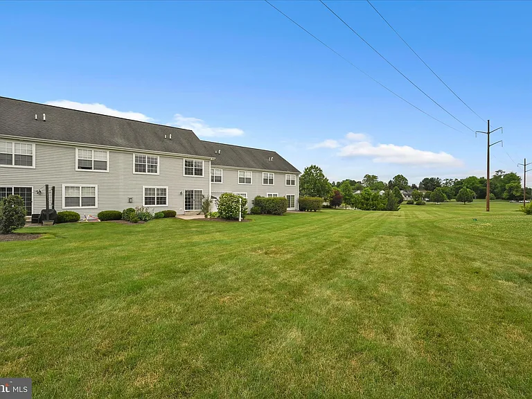 640 Courthouse Cir — Photo 26