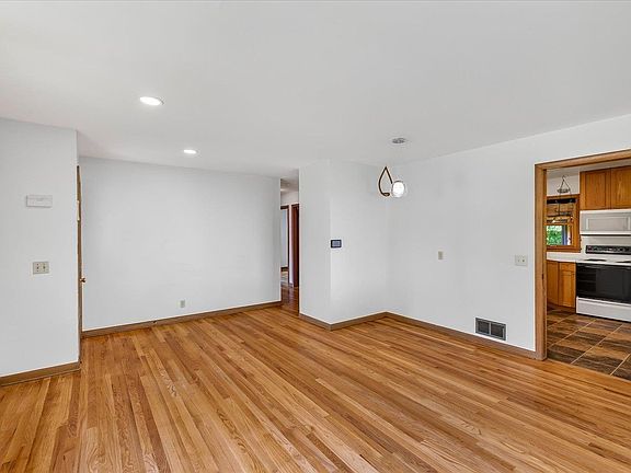 5th image of 5405 Brody Dr