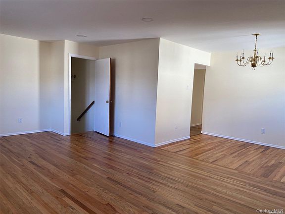 4th image of 69 Inwood Rd Floor 2