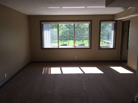 5th image of 1631 J St APT 01