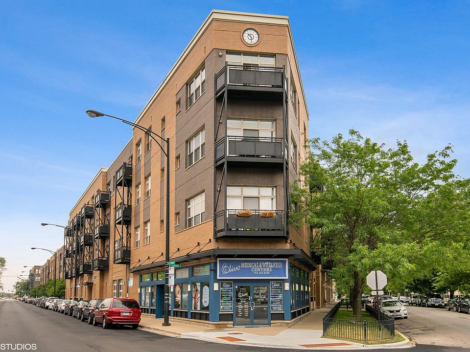 1st image of 2915 N Clybourn Ave Unit 403