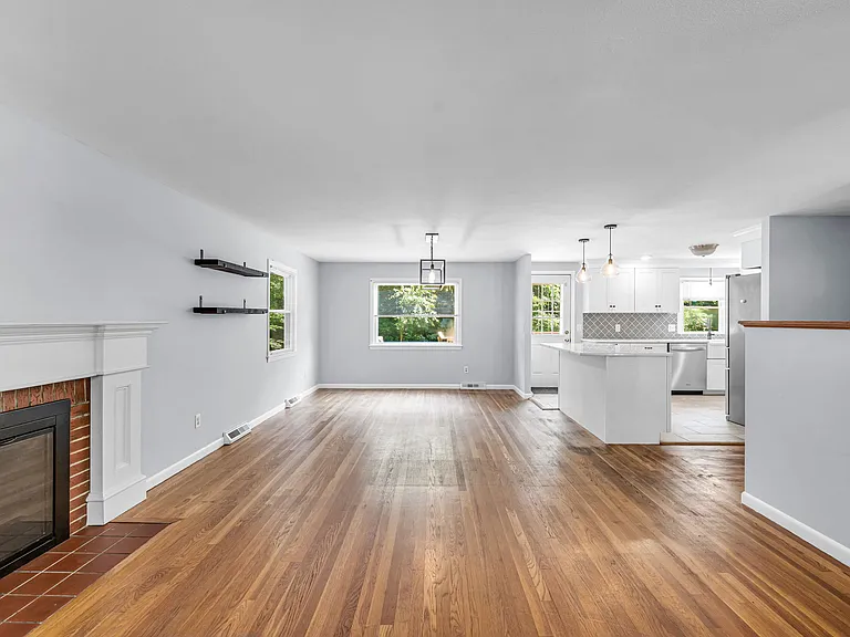 141 Cedar Rd — Photo 30