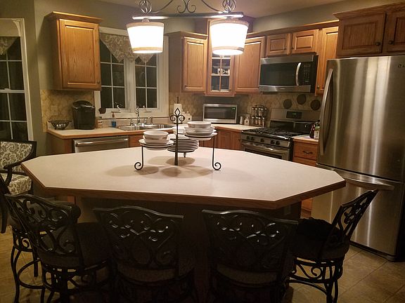 5th image of 2731 Aspen Dr