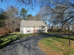 378 Huttleston Ave, Fairhaven, MA 02719