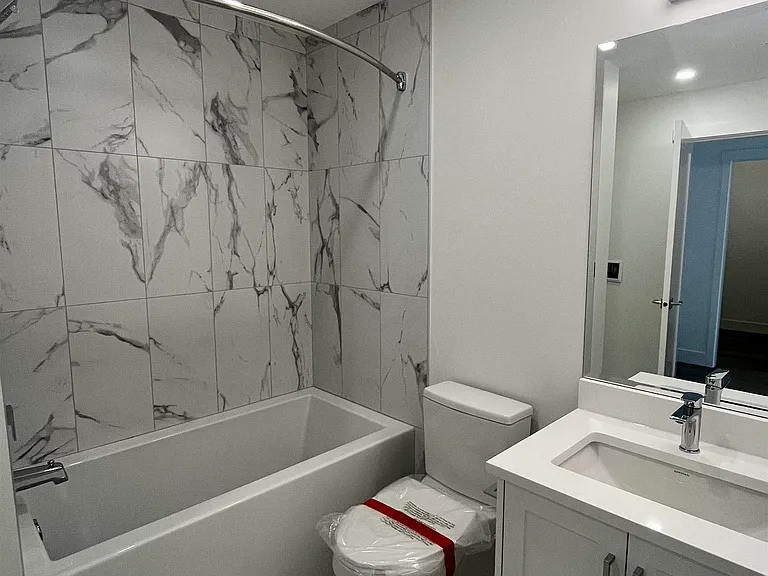 22348 North Ave #316 — Photo 9