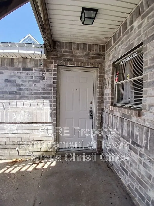 2 bed, 2.0 bath, 934 sqft, $1,600 — Photo 3