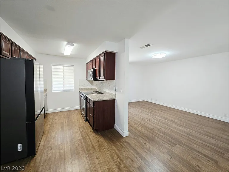 5081 River Glen Dr #104 — Photo 13