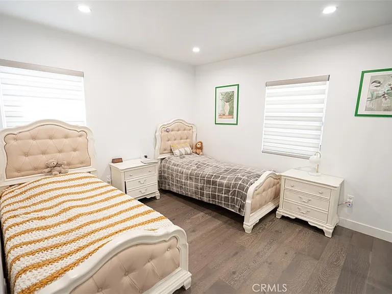 2848 N Frederic St — Photo 25