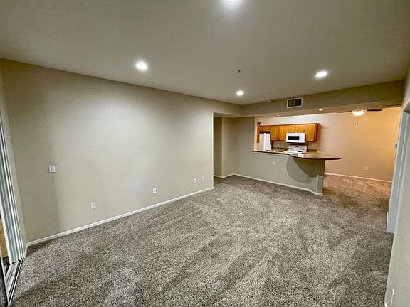 4th image of 24909 Madison Ave Unit 2311
