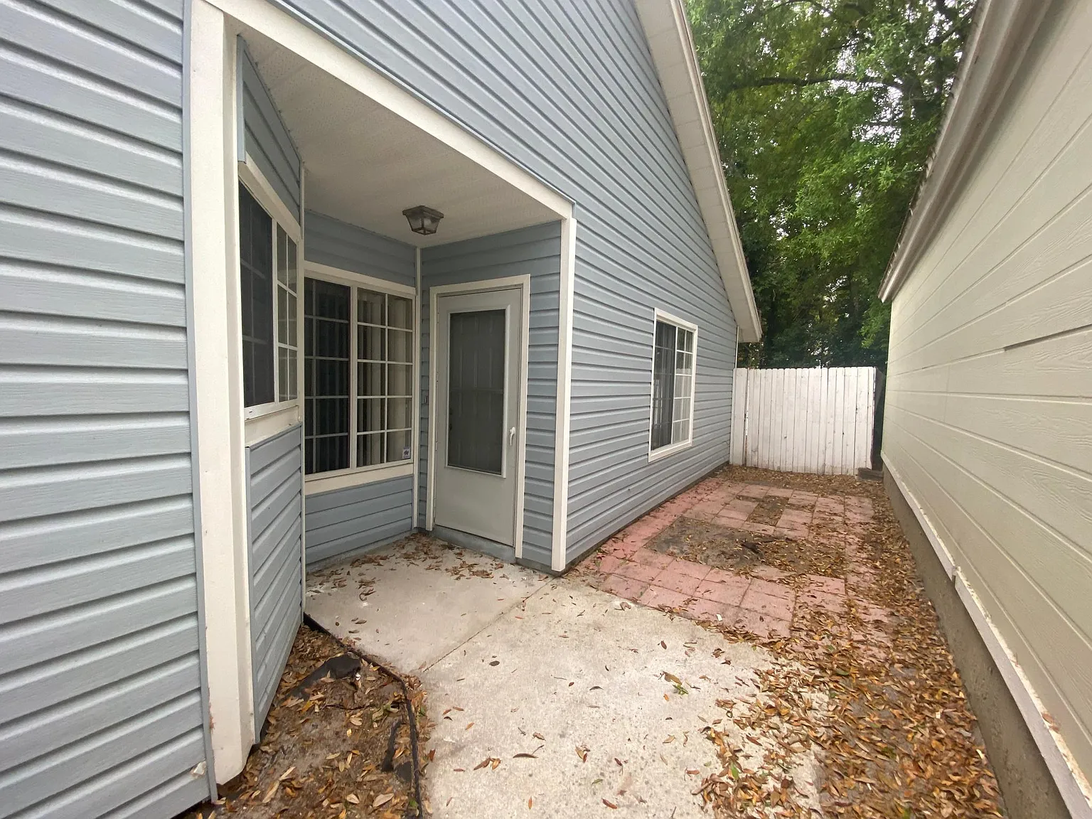 503 Harvard Pl — Photo 4